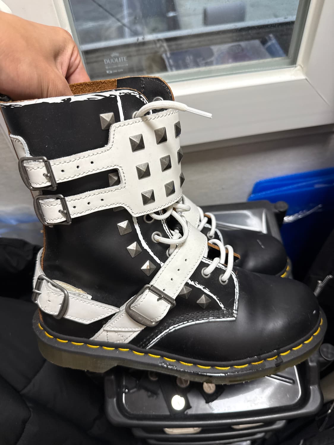 닥터마틴 1490 Joska stud UK8 (270)  상품이미지2