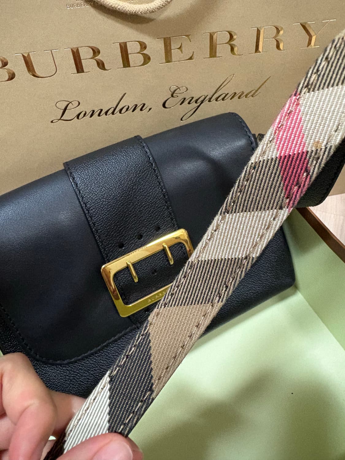 버버리 크로스백 상품이미지2