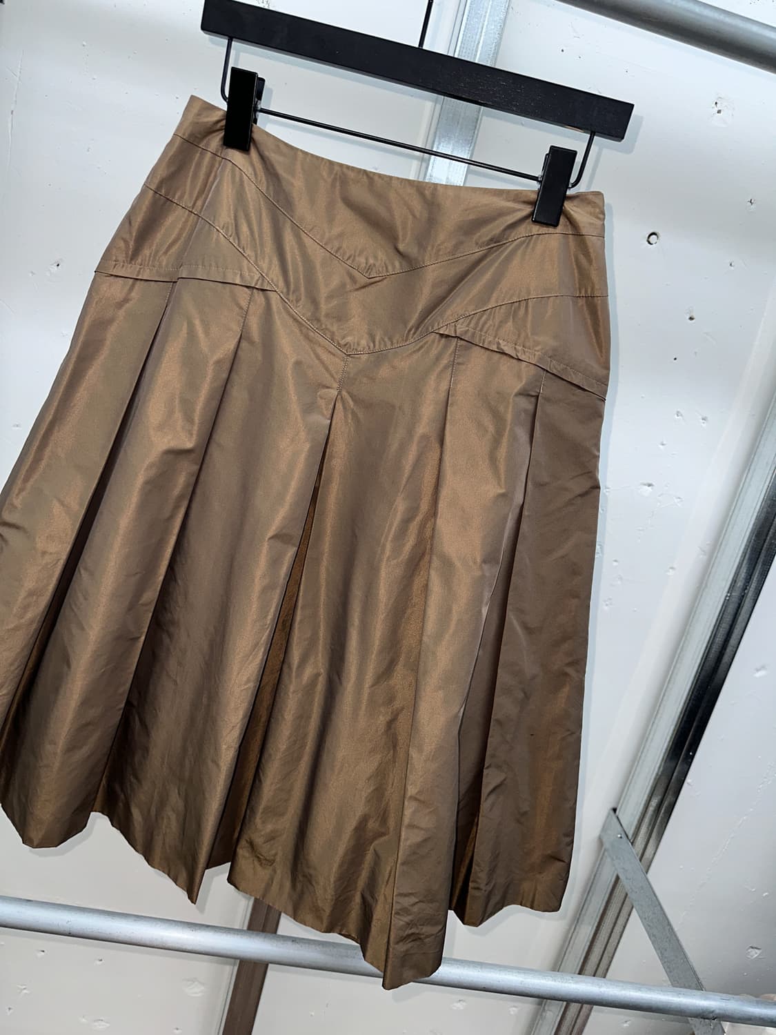 silky gold brown pleats skirt 상품이미지6
