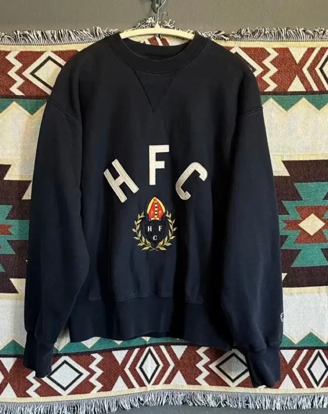 헤리티지 플로스 10주년 HFC 빅로고 맨투맨 상품이미지1