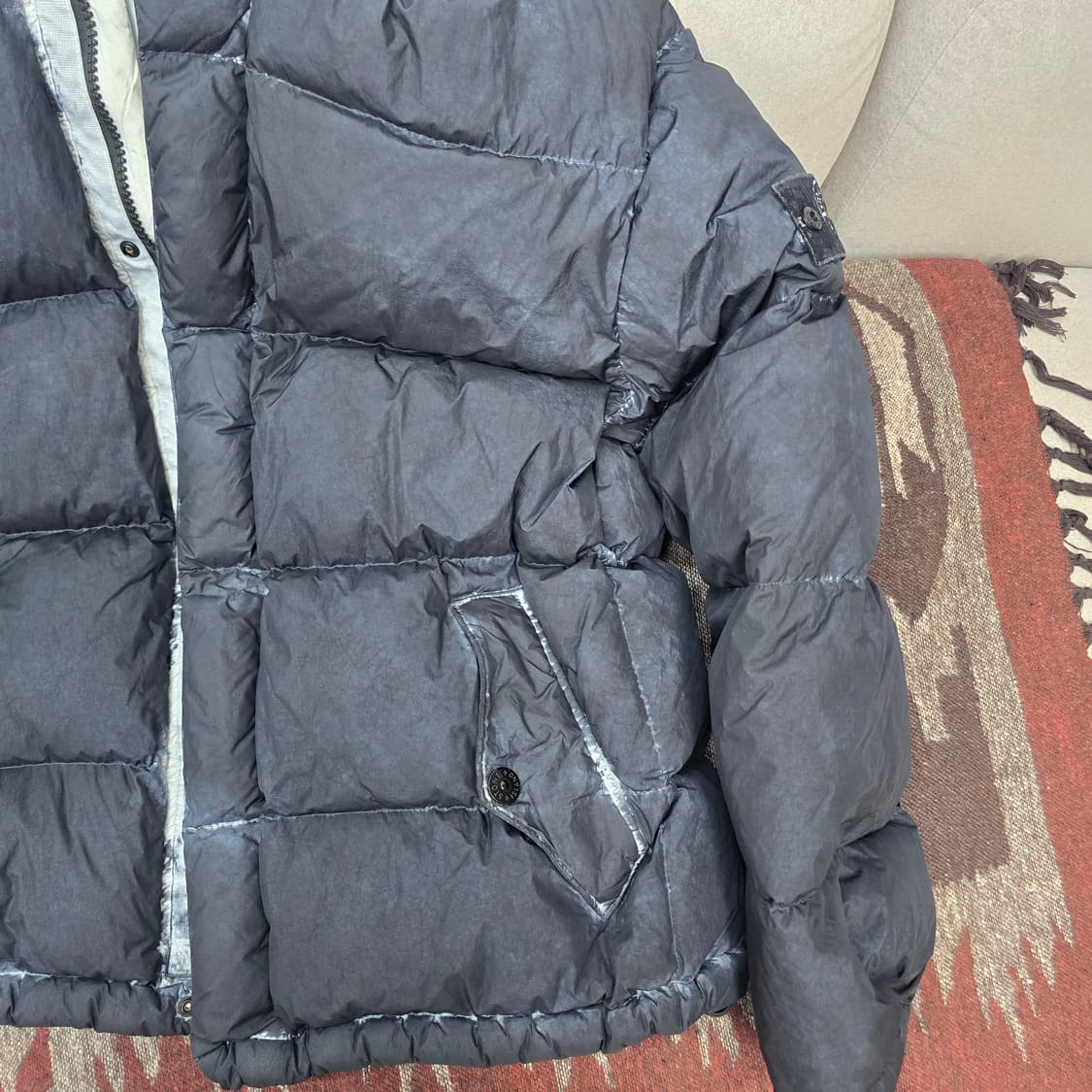 슈프림 스톤아일랜드 페인팅 크링클 다운 패딩 L사이즈 상품이미지3