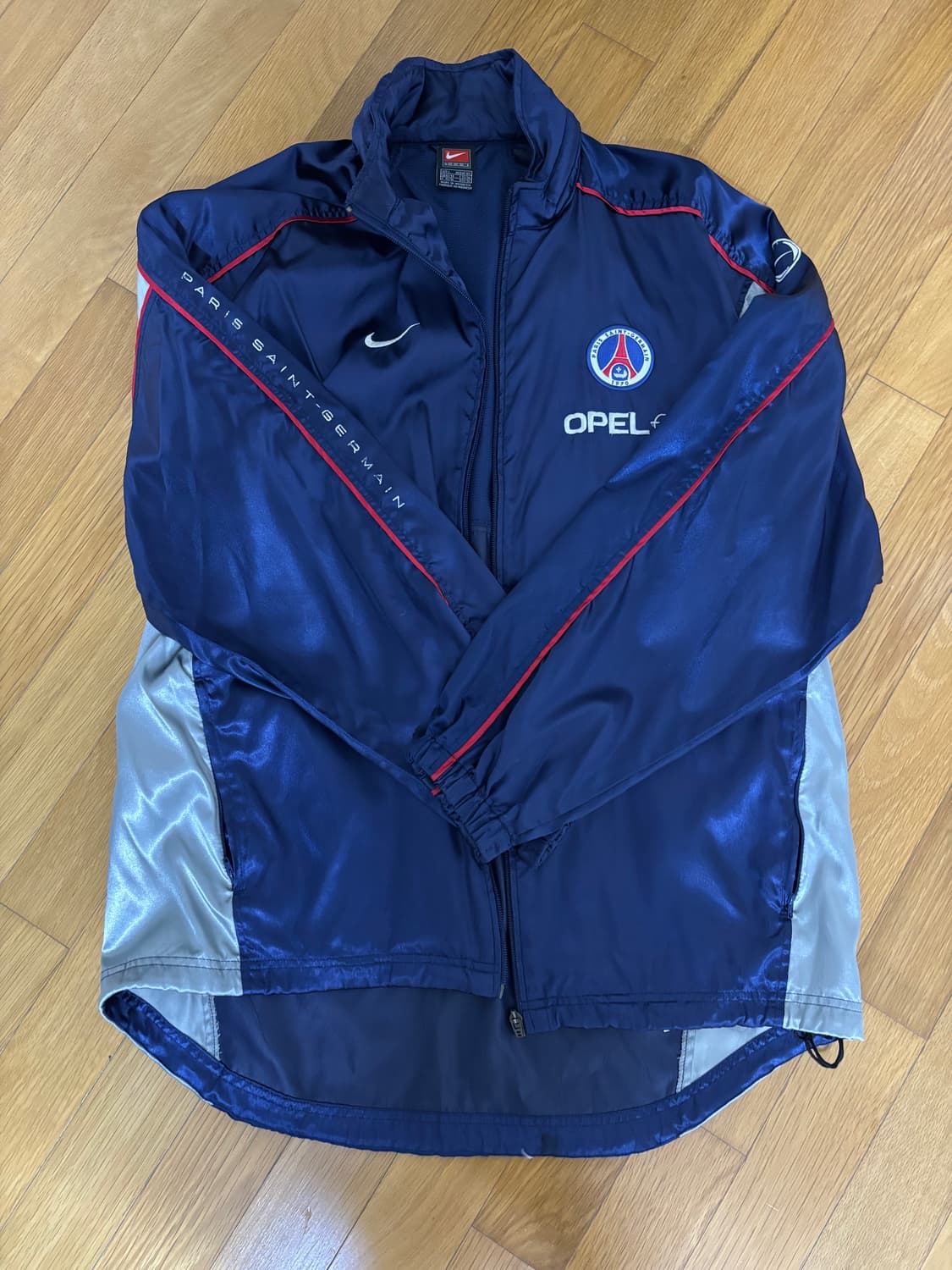 나이키 파리 생제르맹 01/02 빈티지 바람막이 L 상품이미지1