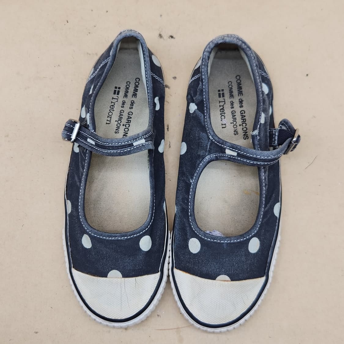 꼼데가르송 여성 플랫슈즈 225 상품이미지2