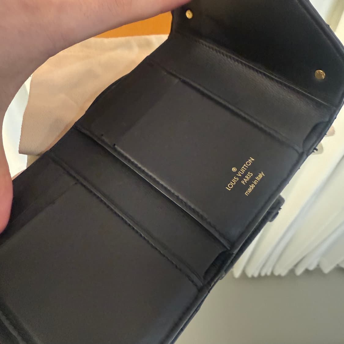 [정품] 루이비통 뉴웨이브 lv 3단 지갑 상품이미지6