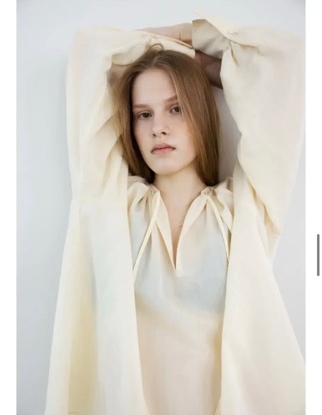 에이치에이트 - 트레미티 블라우스 (바닐라) 상품이미지1