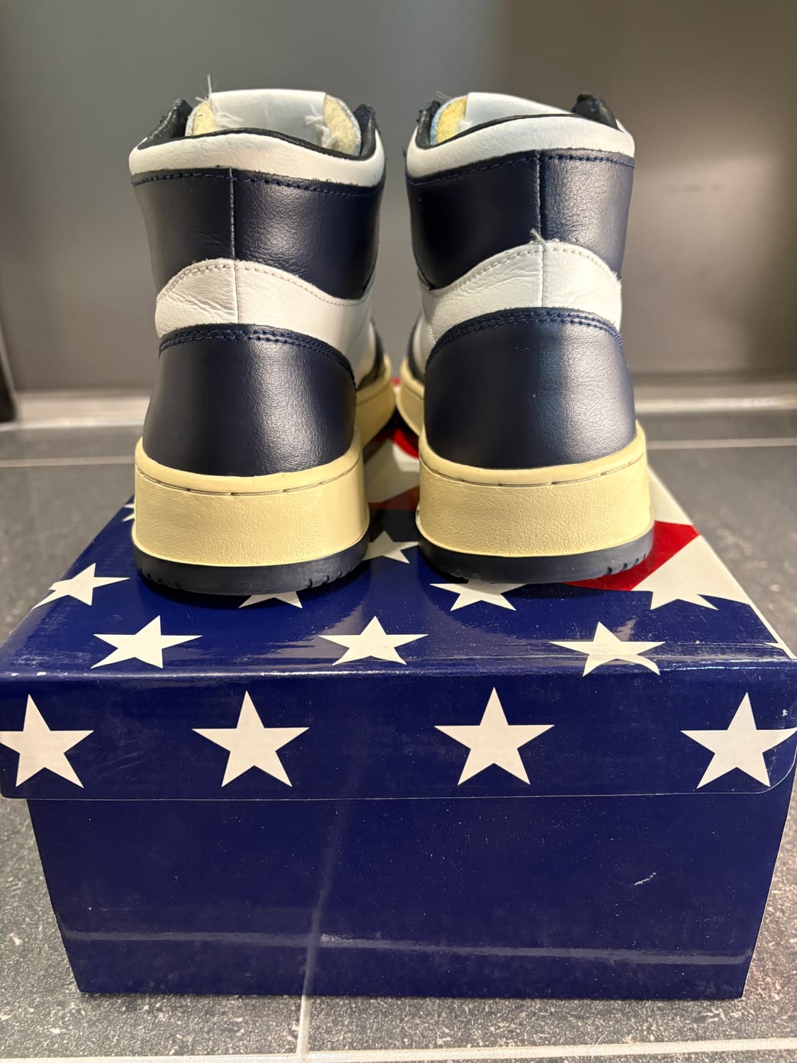 오트리 메달리스트 미드 남성용 네이비+화이트 상품이미지6