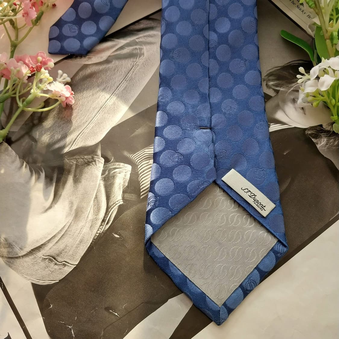 듀퐁 실크 블루 자수 도트 패턴 넥타이 8.4cm A+등급 K1903
 상품이미지7