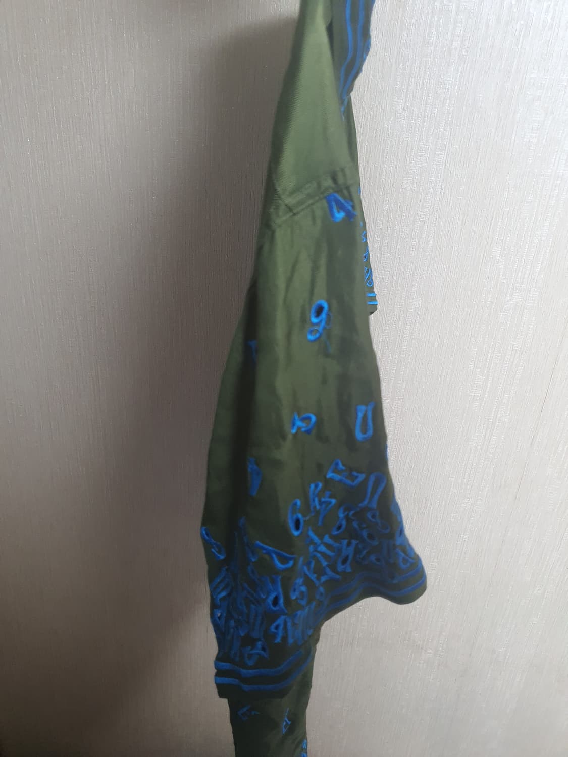 슈프림 올리브 색상 자수 패턴 반팔 셔츠 m 상품이미지4