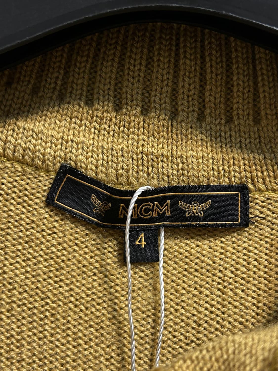 MCM 비대칭 버튼 하이넥 가디건 상품이미지7