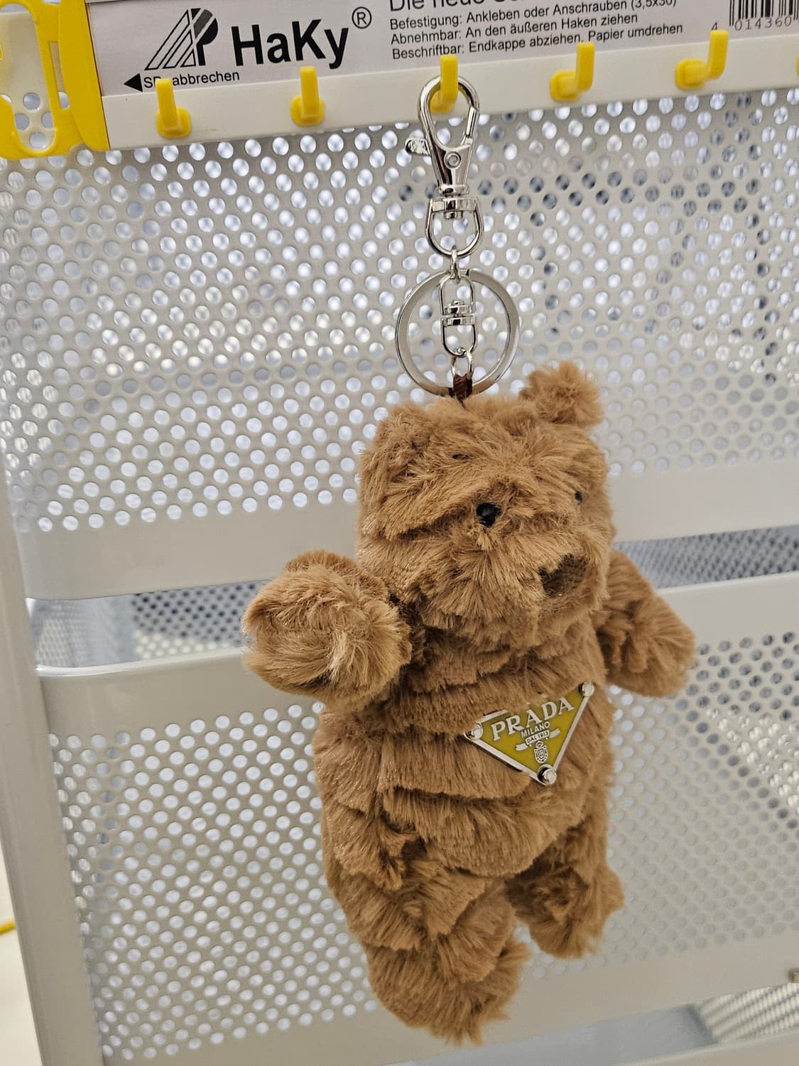 프라다 업사이클링 키링 커스텀 곰돌이 인형 상품이미지2