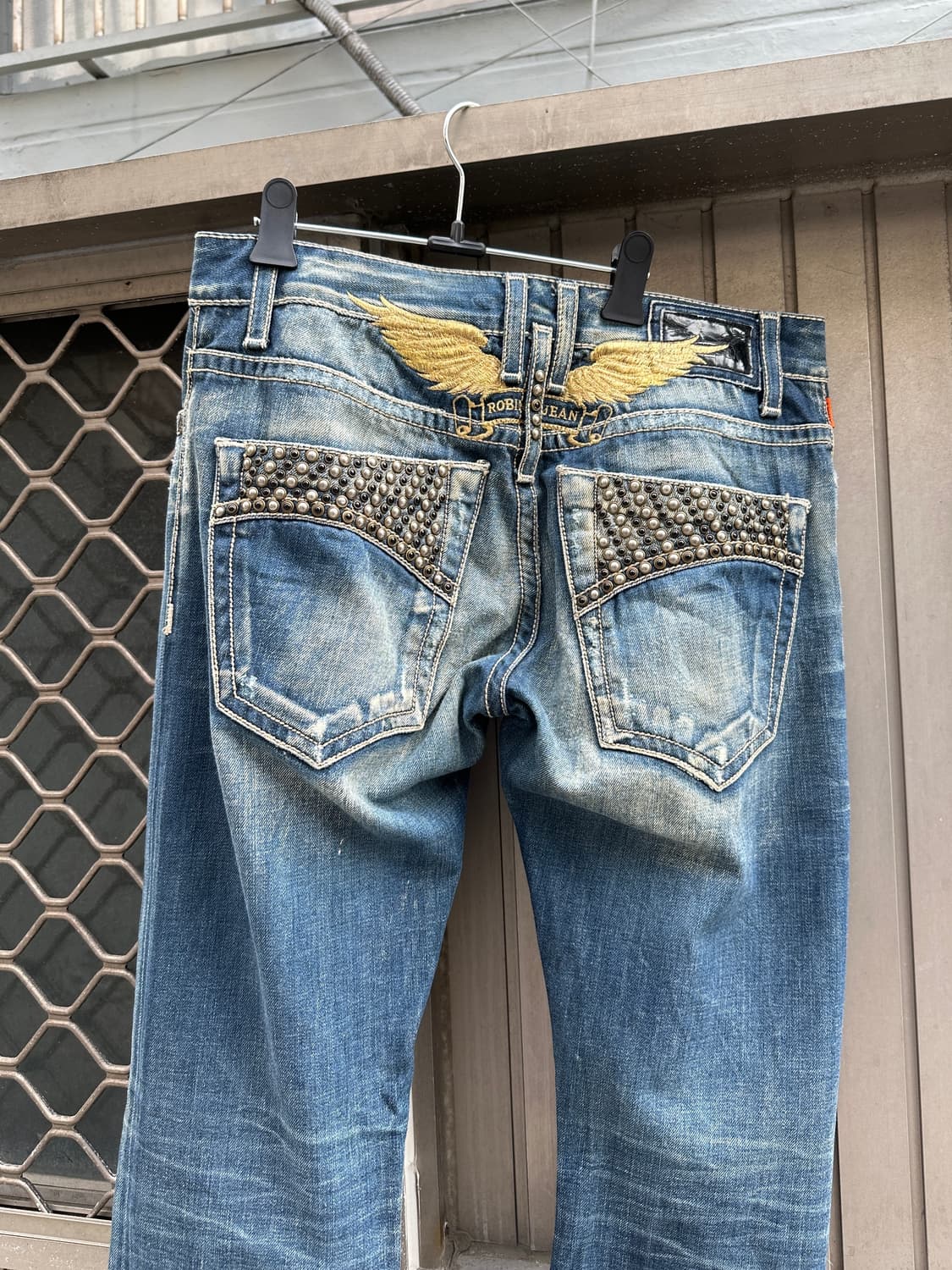 ROBIN’s JEANS back patch stud denim jean 상품이미지1