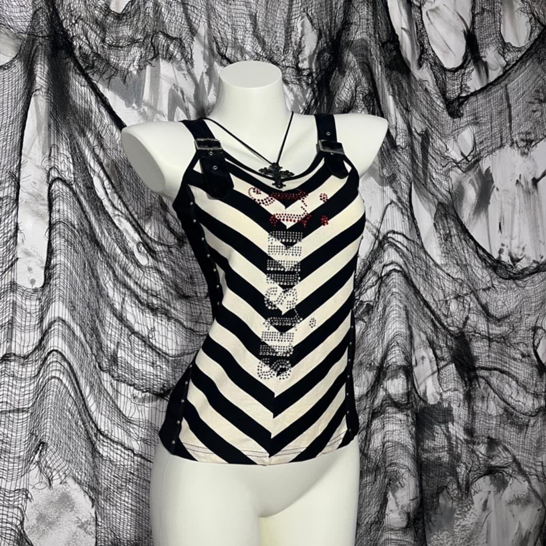 Y2K Cubic  eyelet Detail sleeveless 상품이미지2