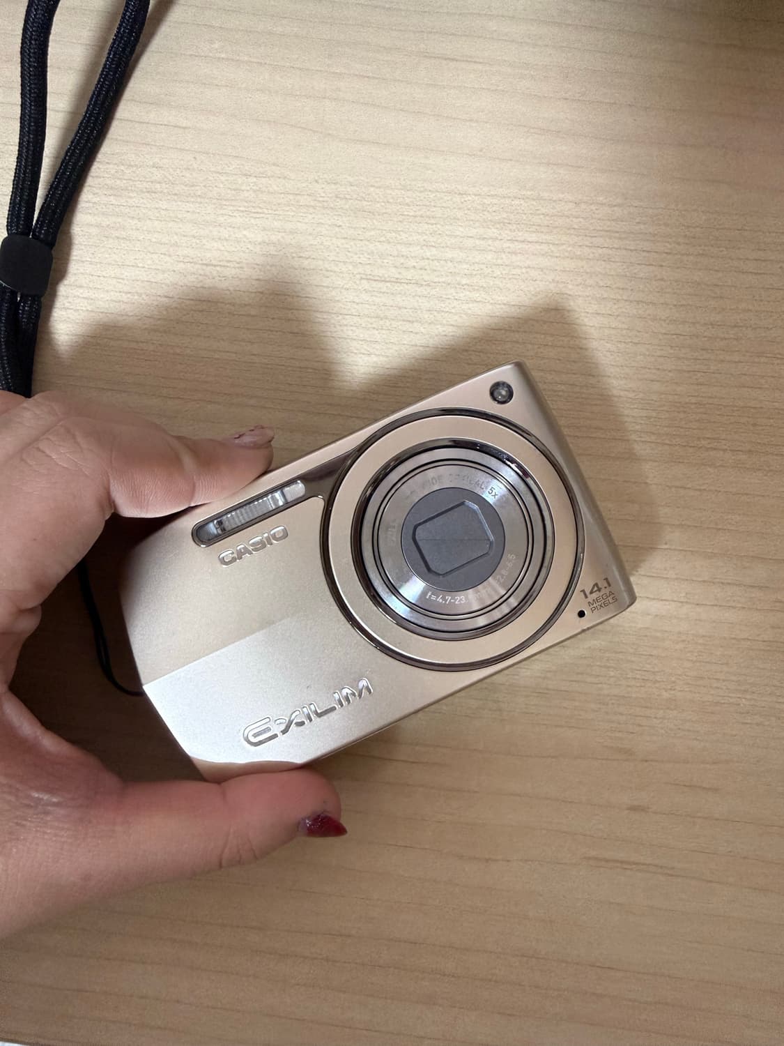 나연, 츄, 아일릿 모카, 로제 의 카메라 / 카시오 엑슬림 z2300 상품이미지3