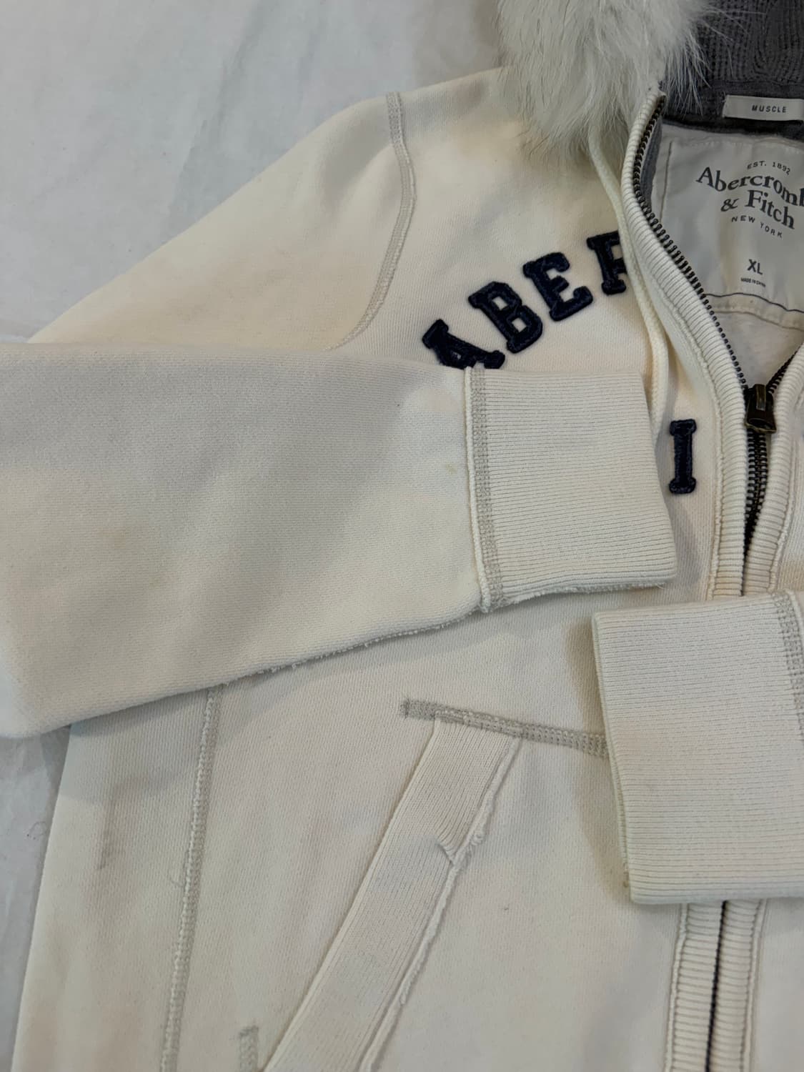 초 대장급) 아베크롬비 울프죠 퍼 후드집업 화이트 상품이미지3