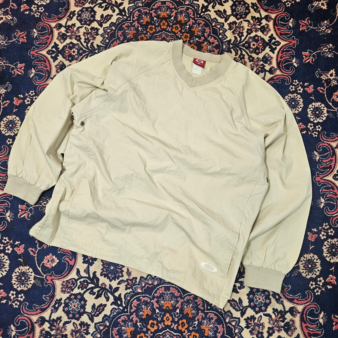 오클리(OAKLEY) 90's 브이넥 나일론 웜업 상품이미지1