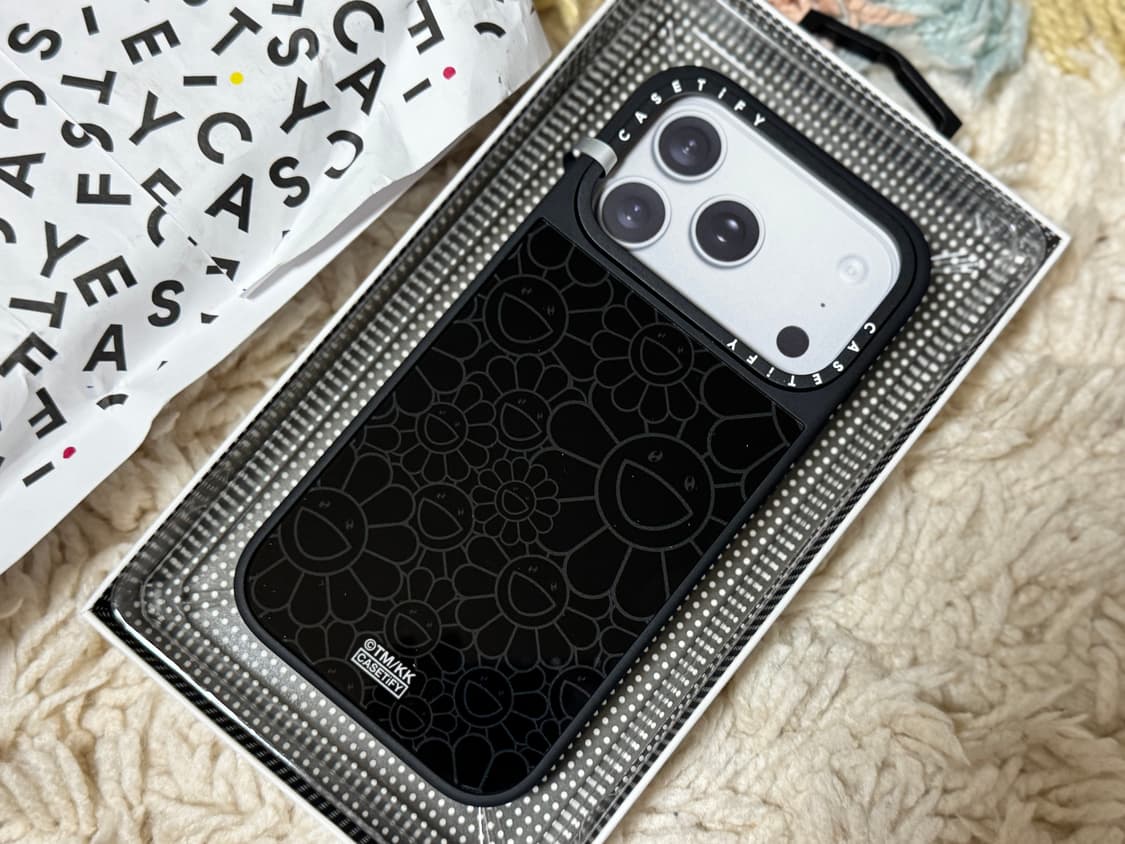 케이스티파이 무라카미 블랙 플라워 17 프로(새제품) 상품이미지1