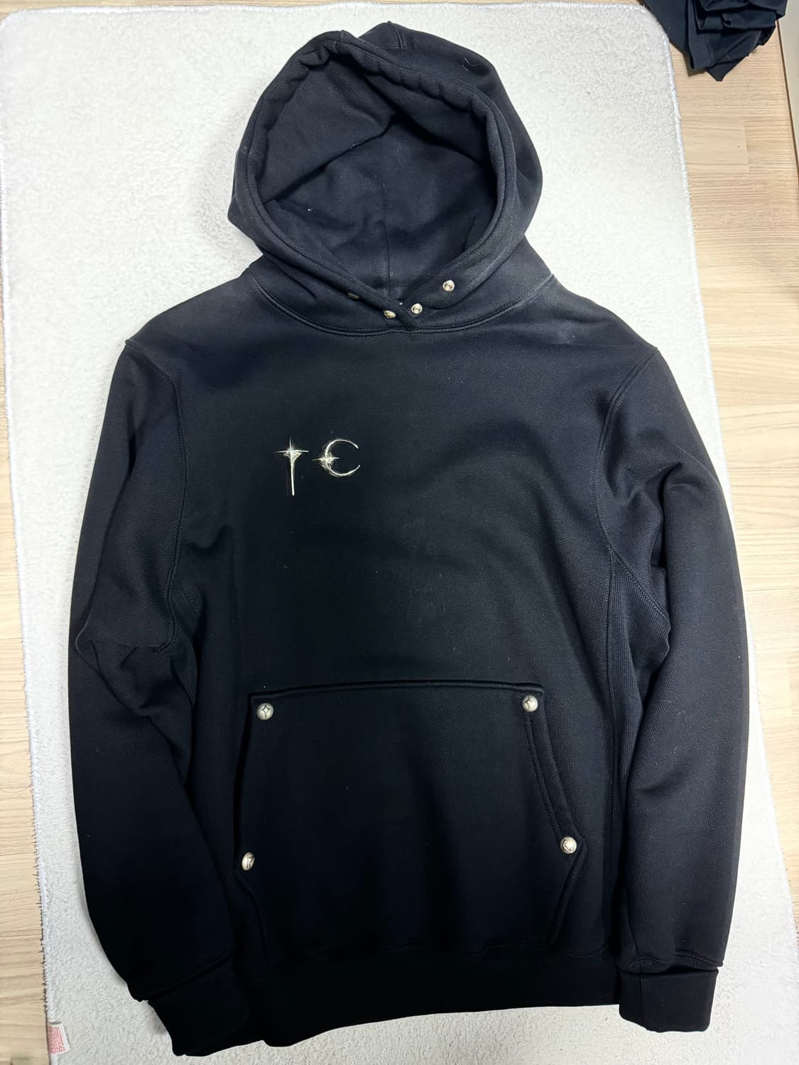 떠그클럽 Armor Hoodie 상품이미지1