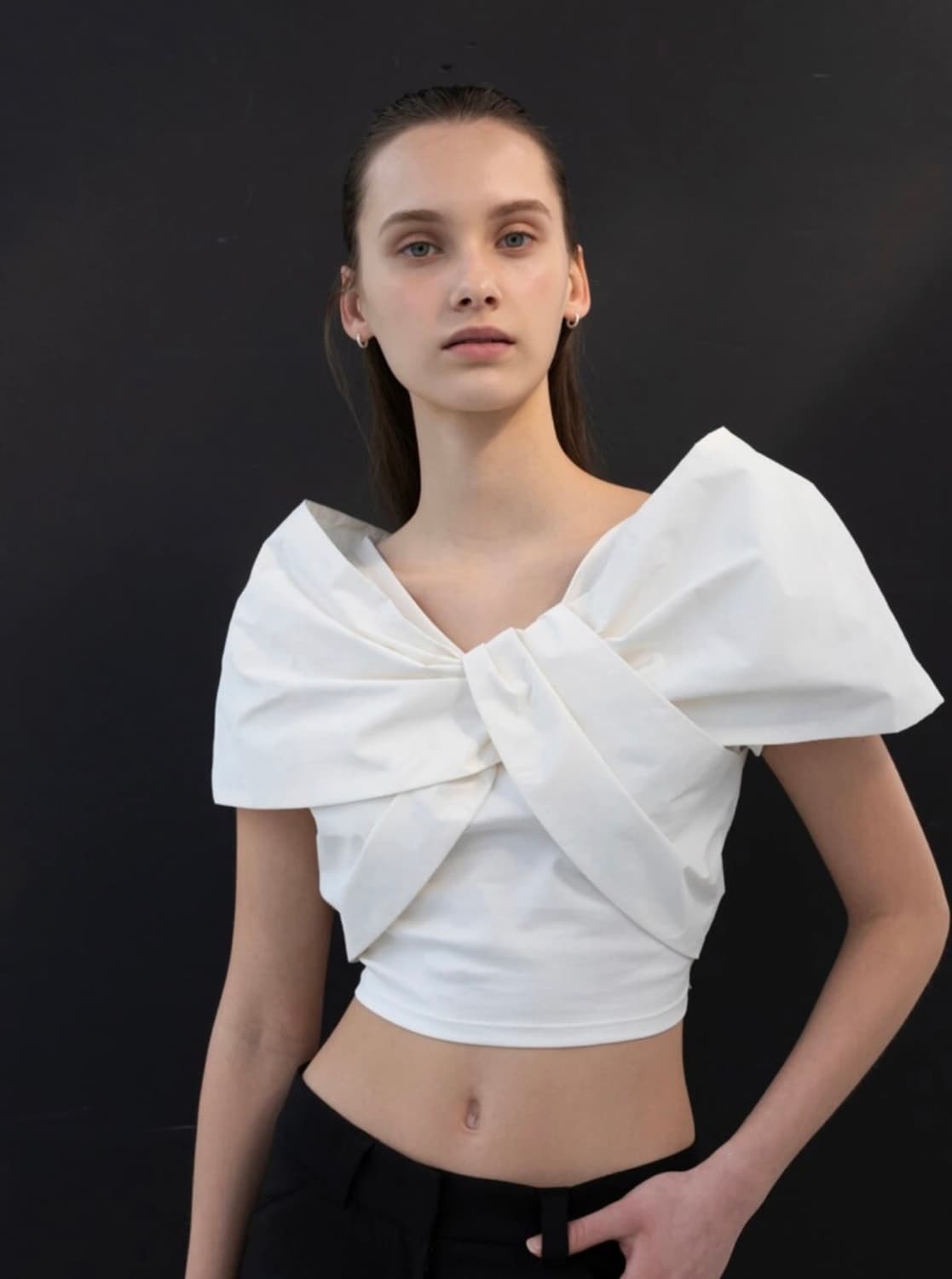 더티스 리본 탑 (아이유,안유진,나연,지젤,은하) 착용 상품이미지6