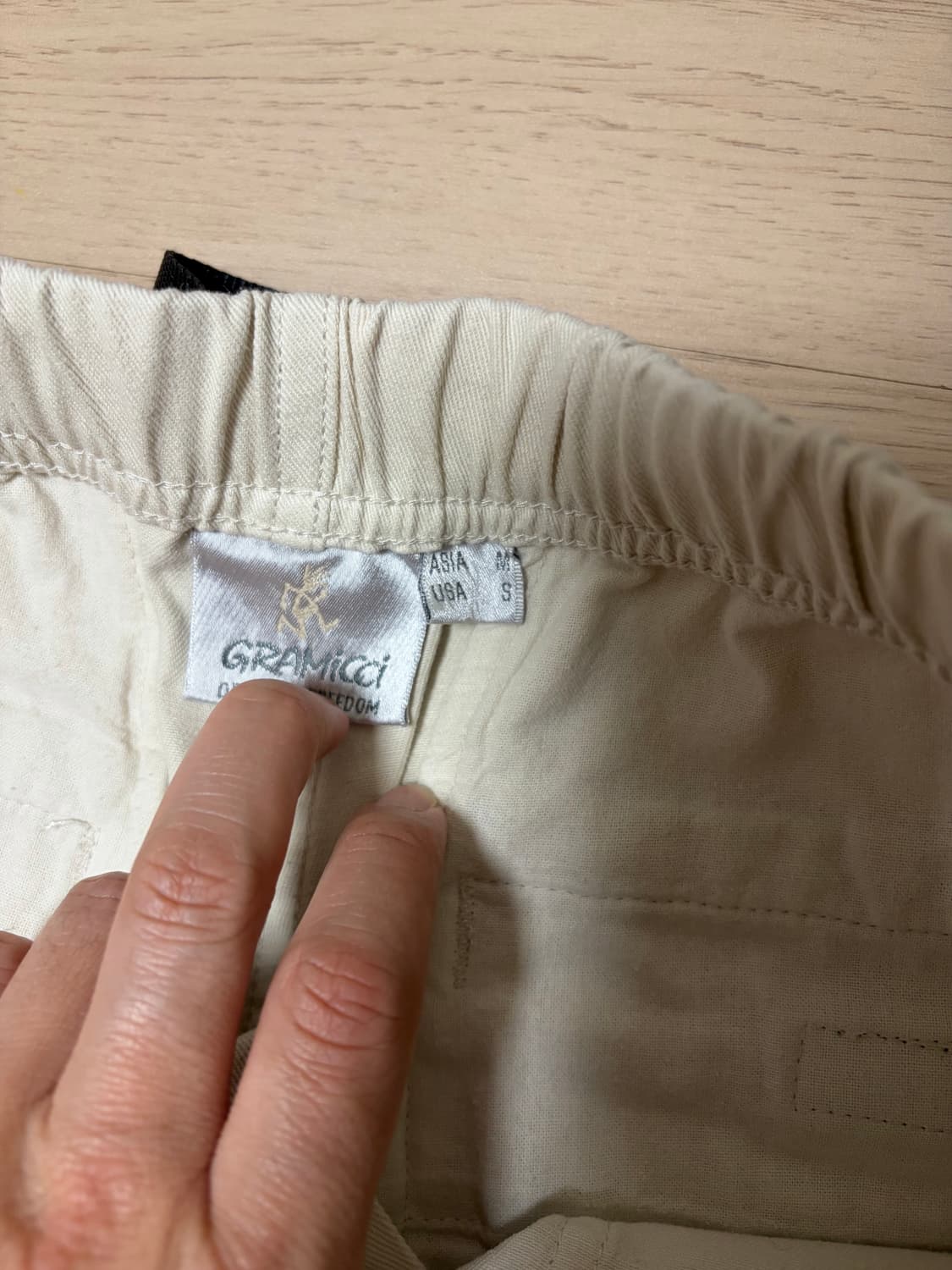 그라미치 루즈테이퍼드 그레이지 m판매합니다 상품이미지2