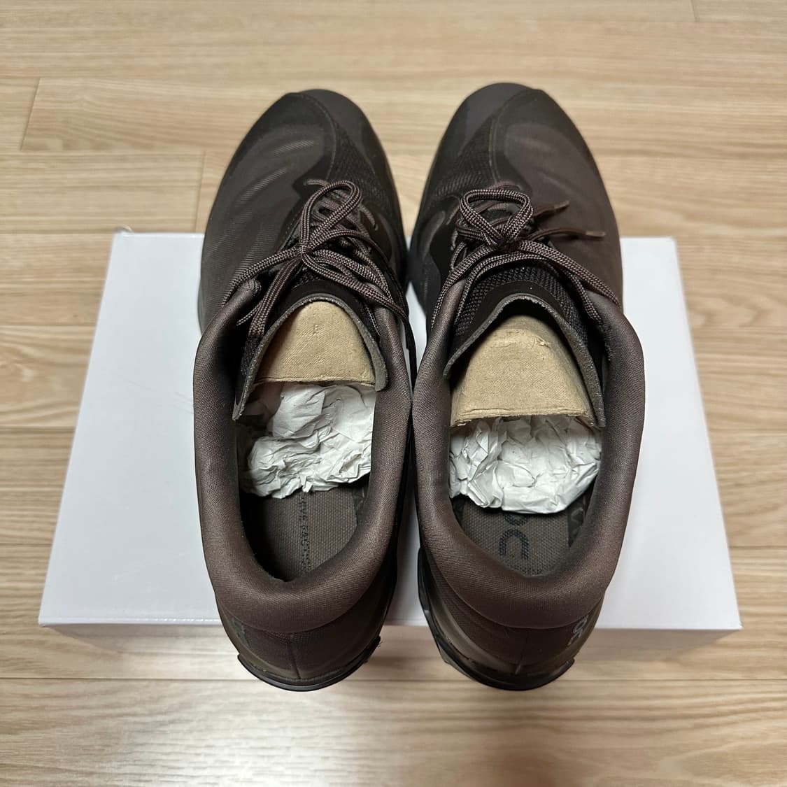 온 러닝 x 파프 크라우드벤처 카카오 US8.5 상품이미지4