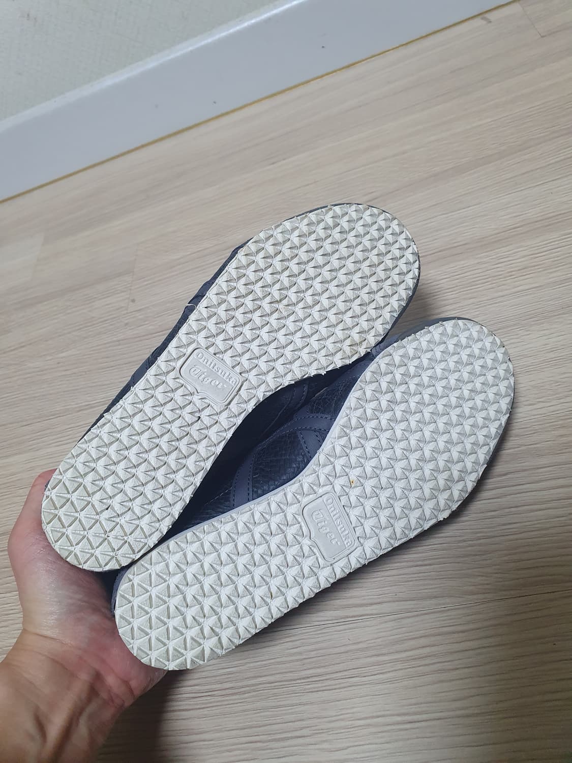 오니츠카타이거 멕시코66 스니커즈 225 상품이미지7