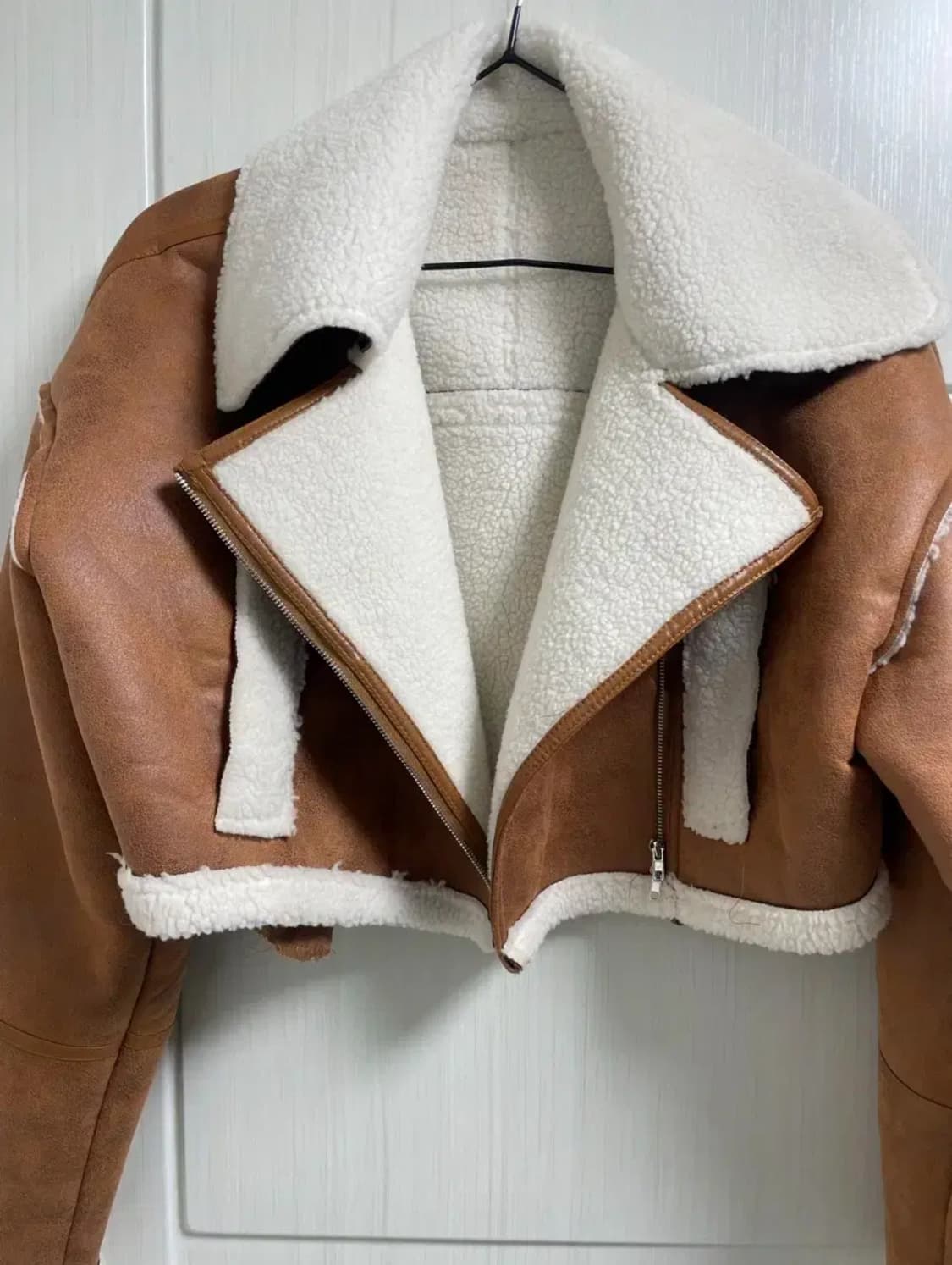 크롭 무스탕 브라운 상품이미지1