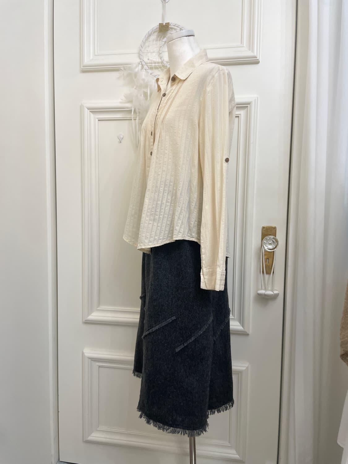 butter cream autumn loose shirt(size-11) 상품이미지3