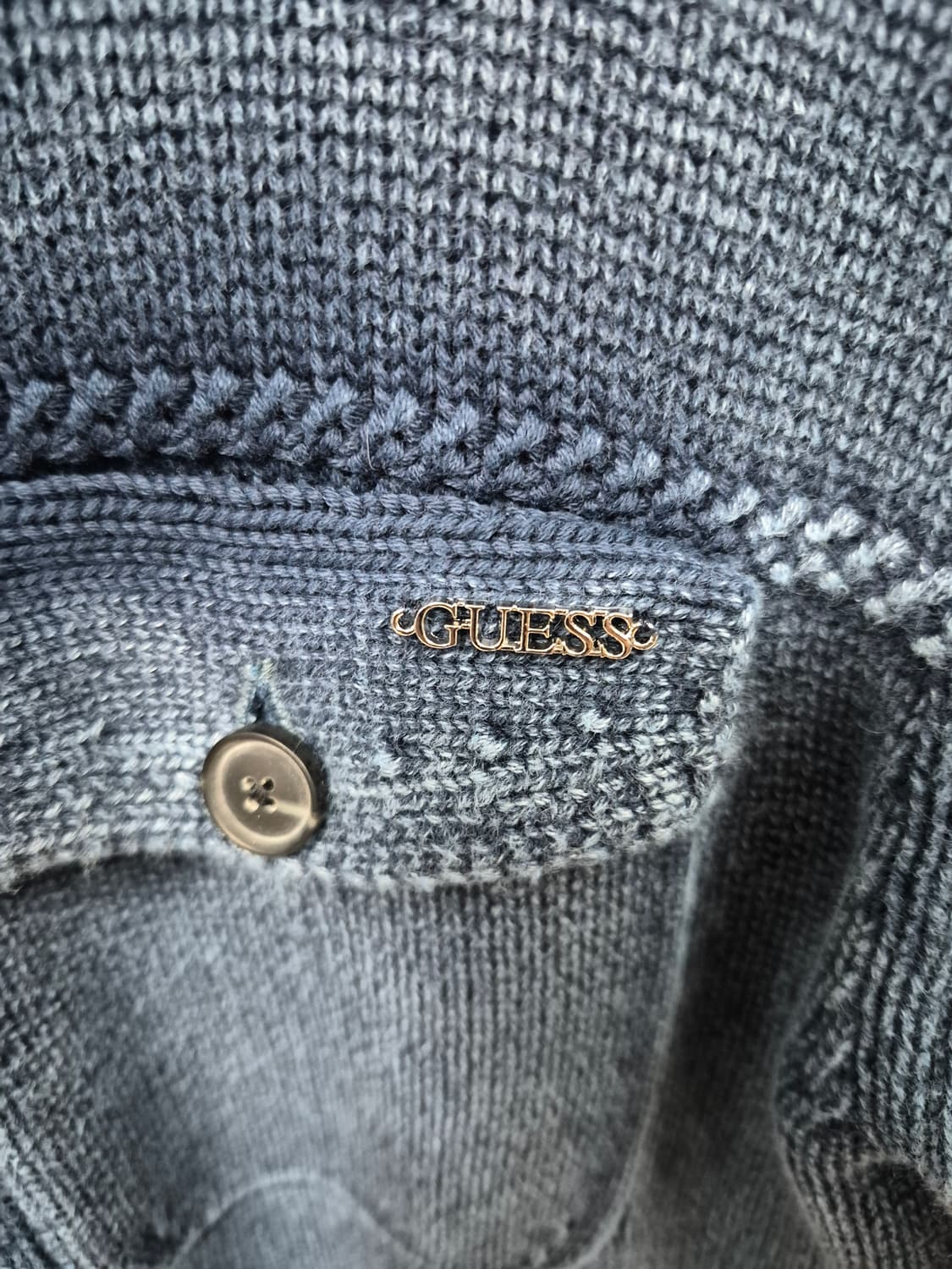 24년게스 데님 워싱 니트 가디건 남성 95~100 상품이미지3