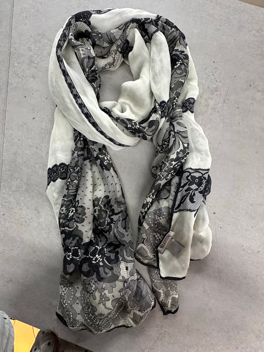valentino 실크 스카프  상품이미지1