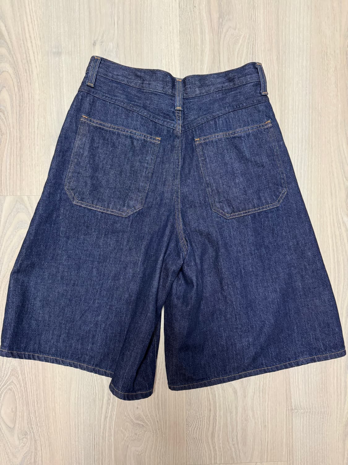 Agolde norlan shorts 에이골디 놀란 반바지 24사이즈 상품이미지2