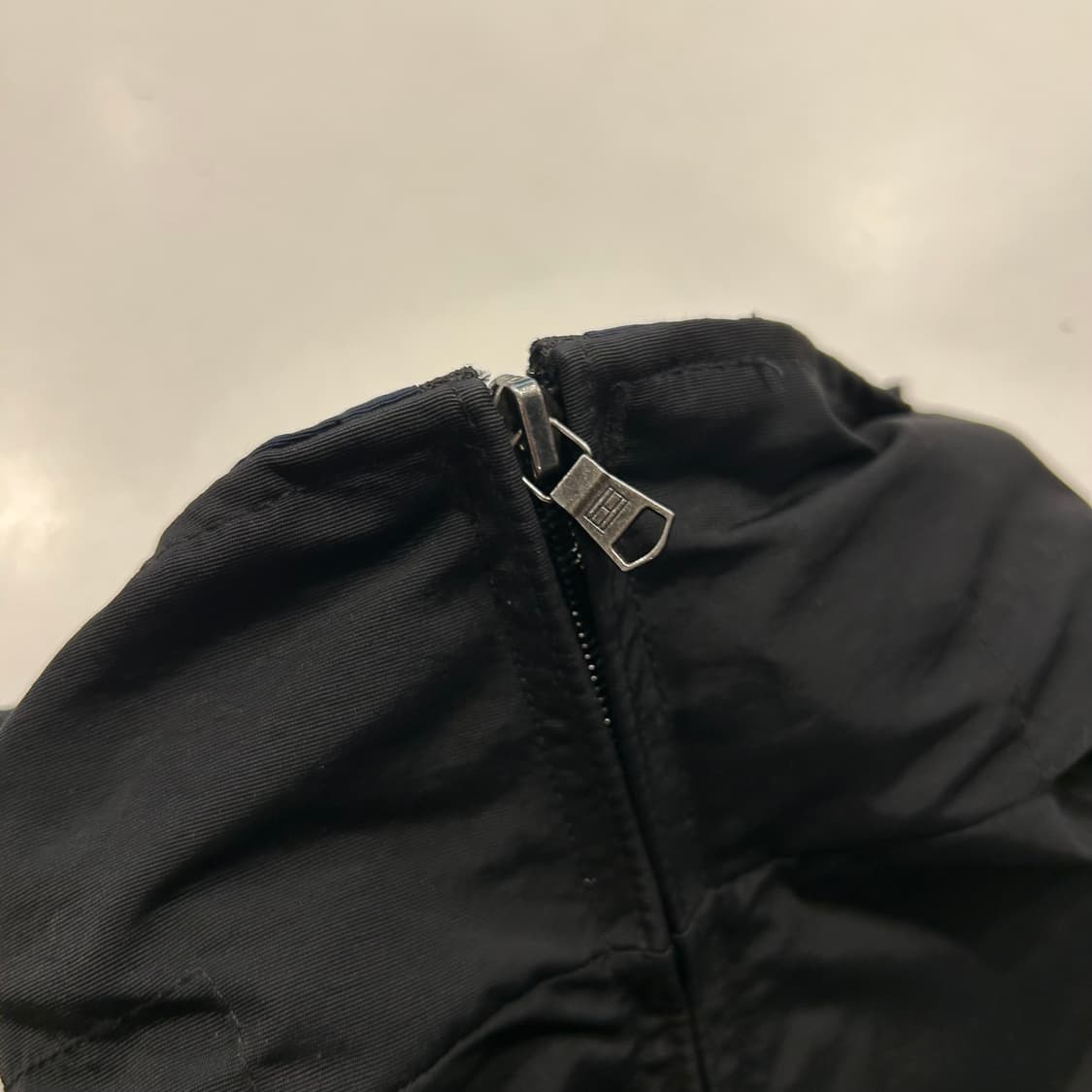 [M] 타미힐피거 폴리쉘 바람막이 자켓 블랙 A434 상품이미지4