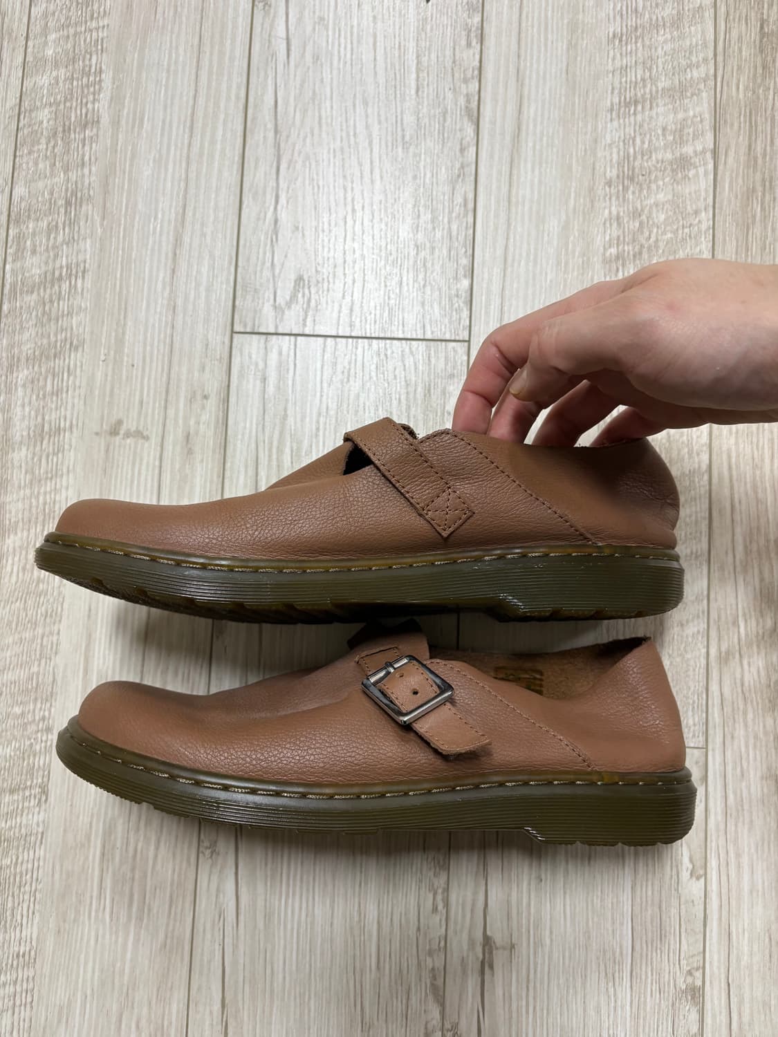 닥터마틴 패트리샤 브라운 270 상품이미지2