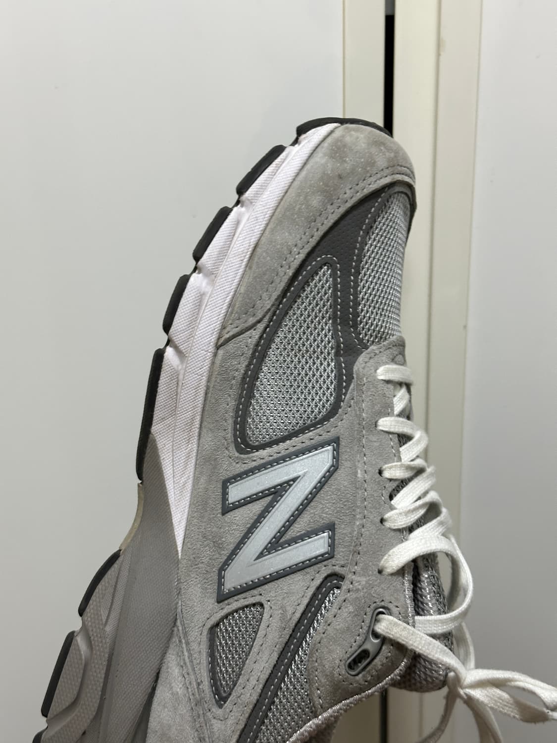 뉴발란스 990v4 us 10.5 상품이미지6