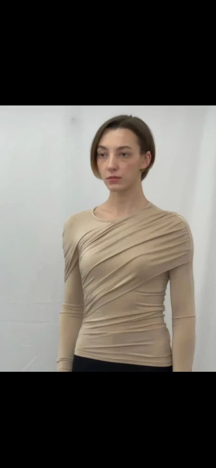 *판매중단예정* 동령 Donglyung 드레이프 롱슬리브 티셔츠 블랙 상품이미지3