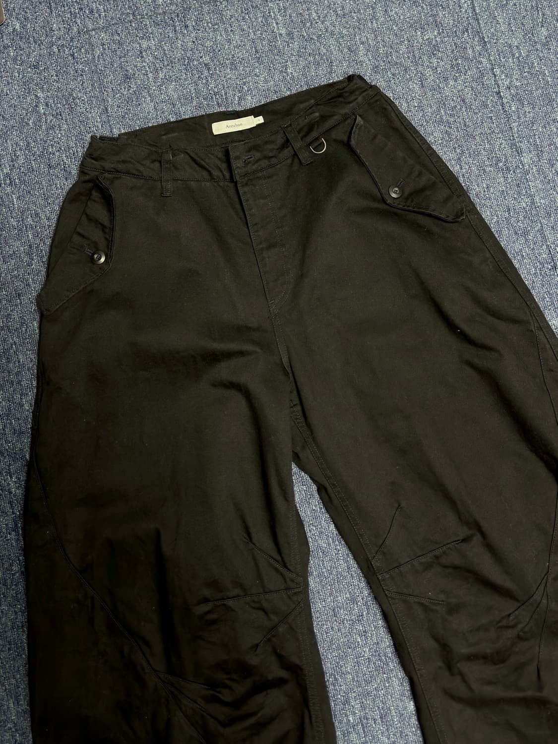 [4] 아르반 트리플 리프 커브드 팬츠 트리플 블랙 상품이미지1