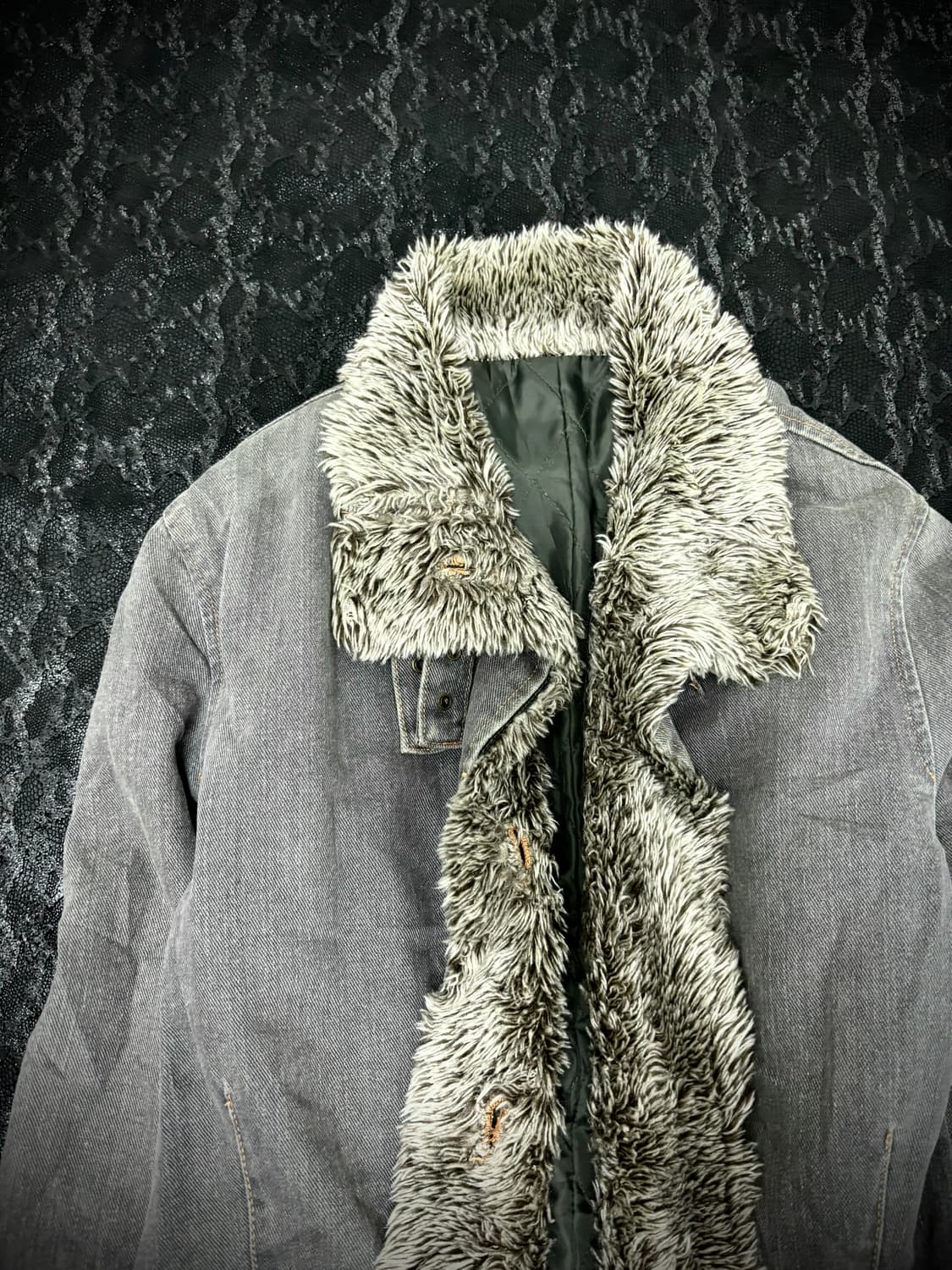“Vintage” V-Kei Fur Trimming Grey Neckbu 상품이미지5