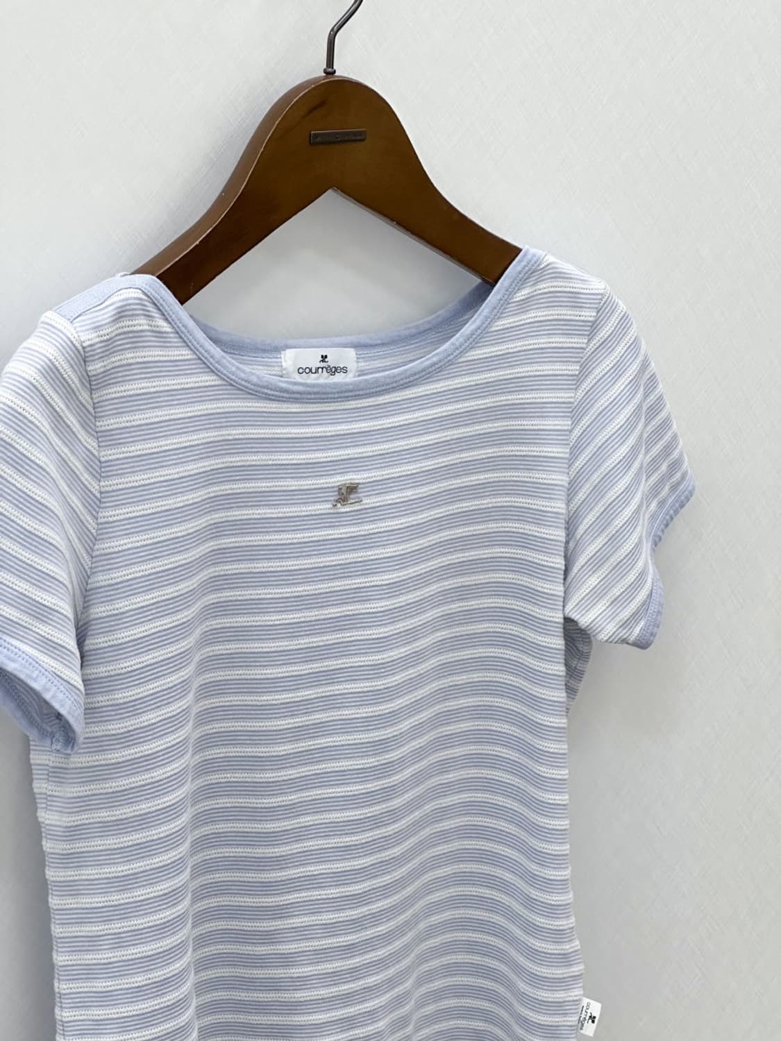 courreges / 꾸레쥬  스카이블루 스트라이프 반팔 티셔츠  상품이미지1