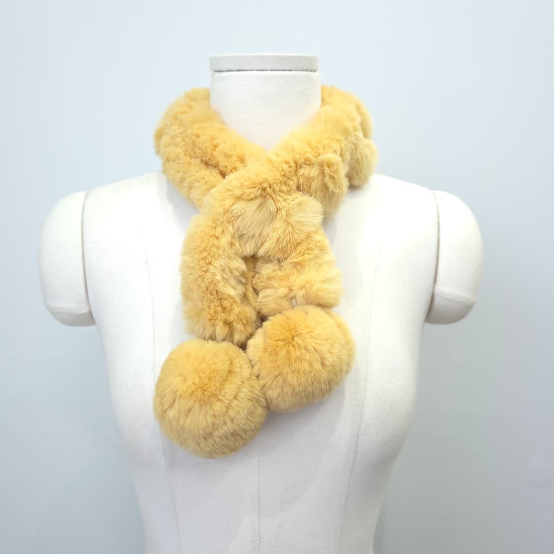 머스타드 래빗퍼 미니 머플러  상품이미지1