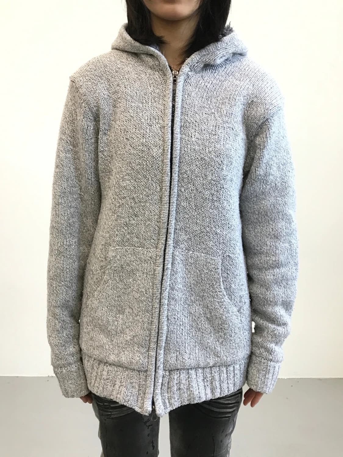 Gray Knit Zip-Up Hoodie Jacket 상품이미지2