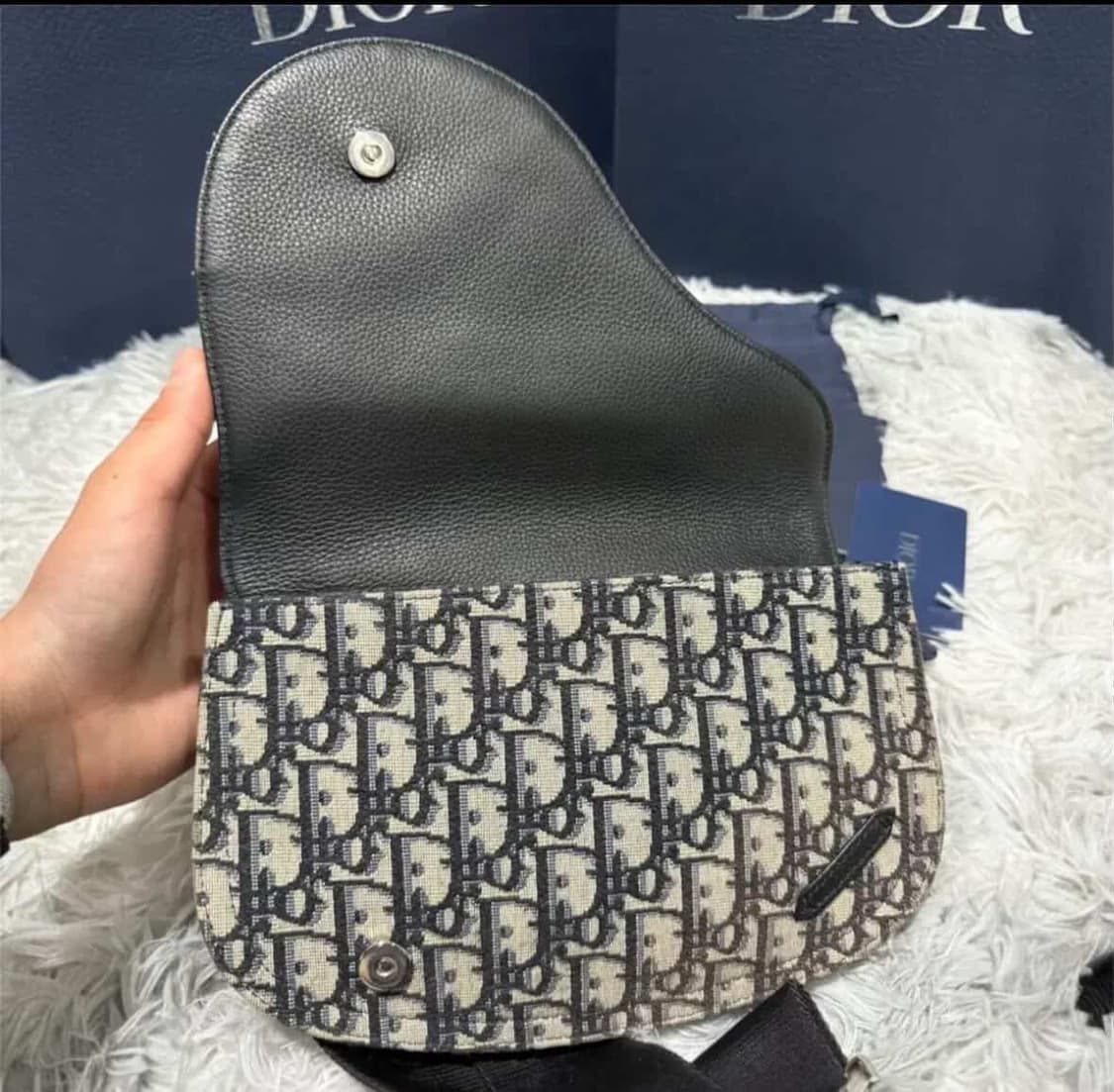 정품 디올 새들백 상품이미지3