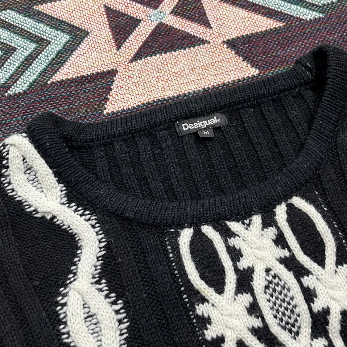 [Desigual] 데시구알 키치 하트포켓 케이블 니트 상품이미지5