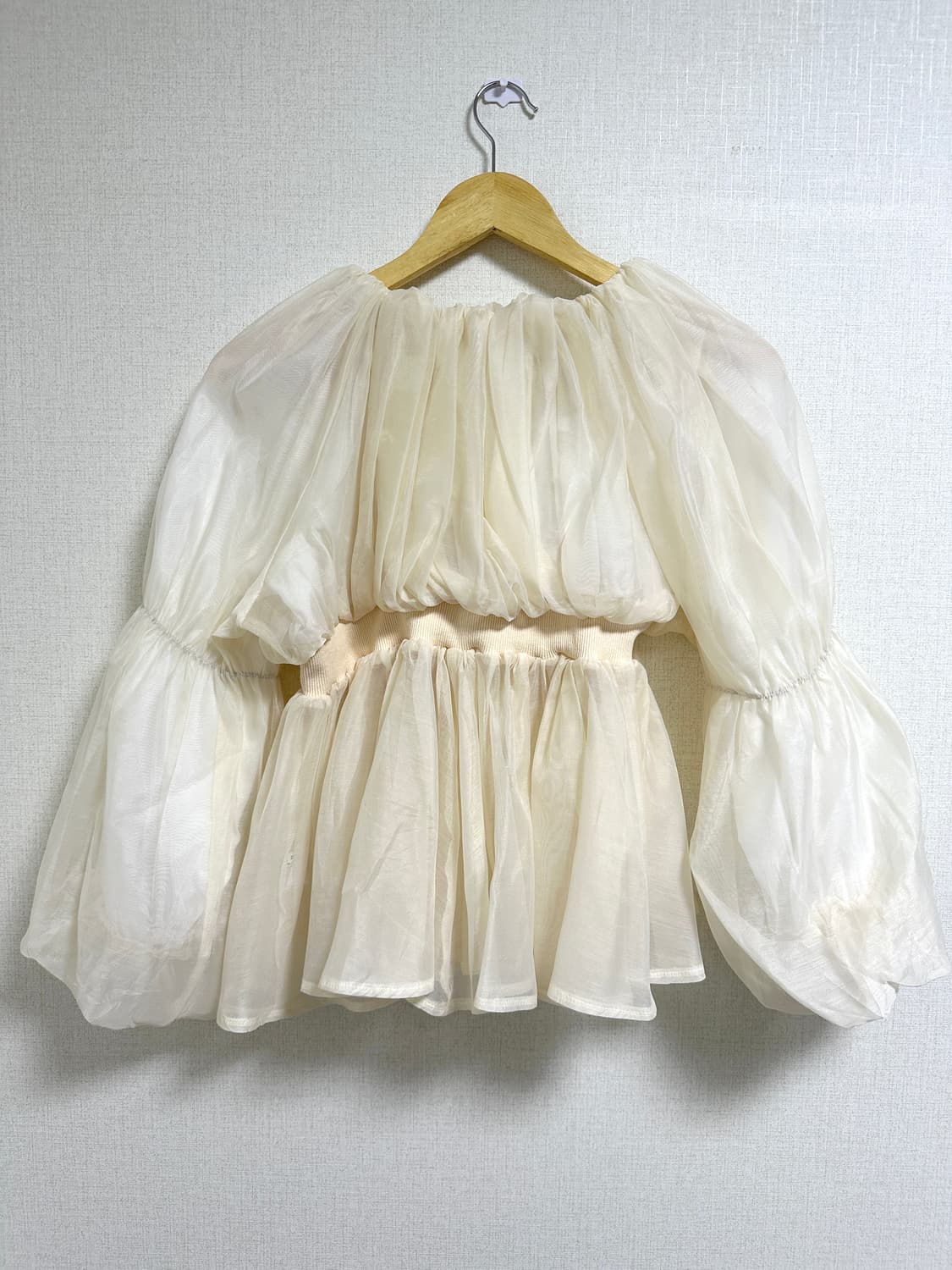 오프숄더 오간자 블라우스 상품이미지5