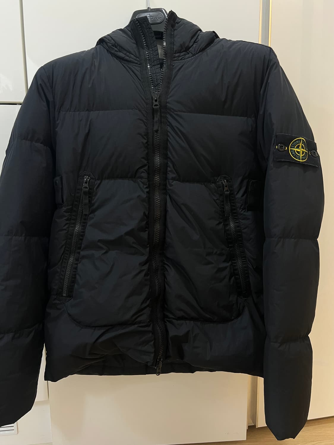 23fw 스톤아일랜드 크링클랩스패딩 M (새상품급) 상품이미지1