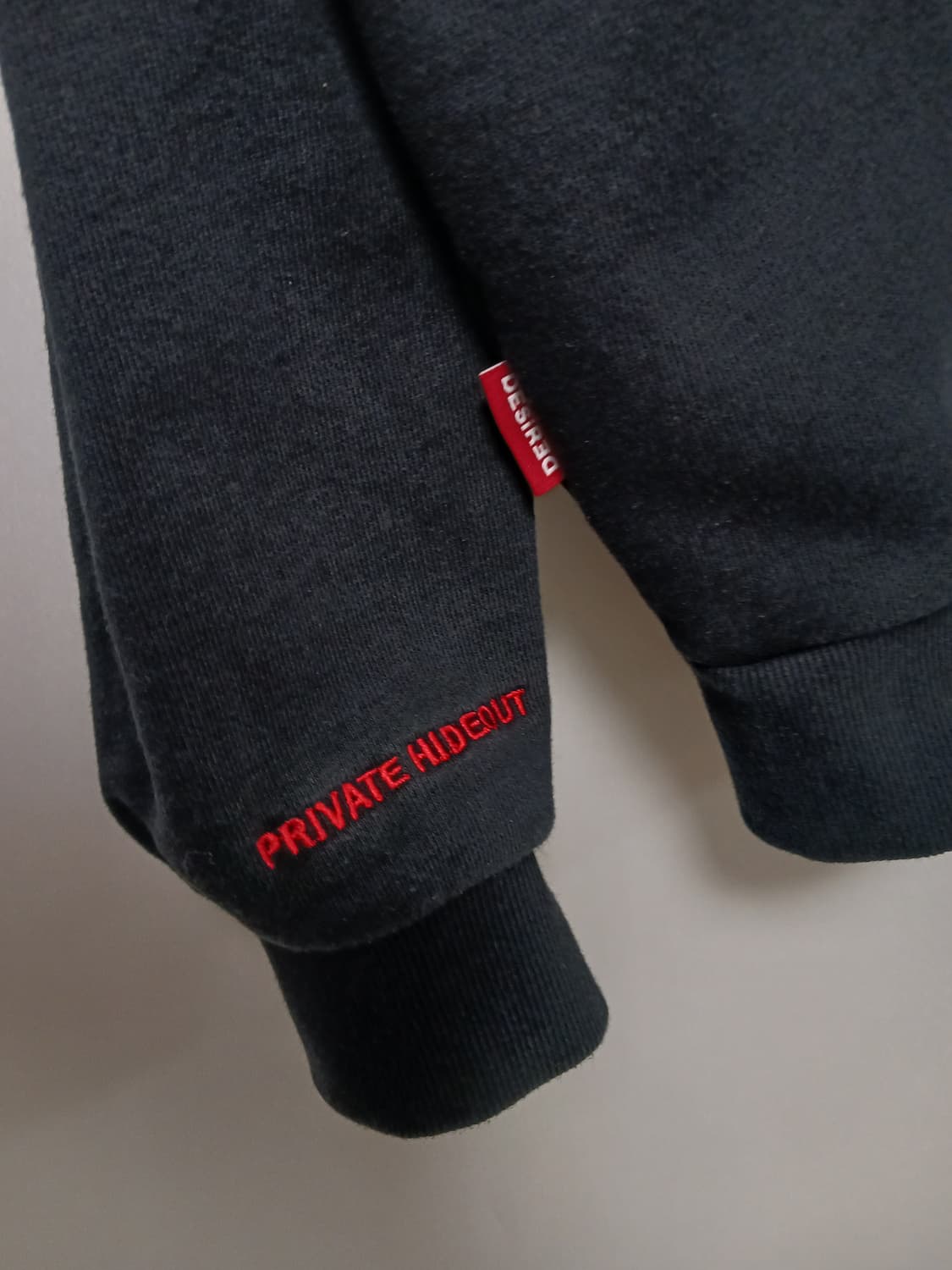 데시레드 맨투맨 상품이미지5