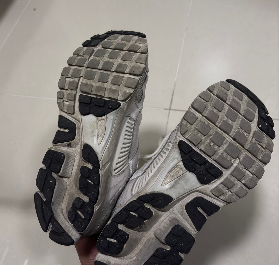 나이키 줌보메로 5 울프그레이 (280) 상품이미지5