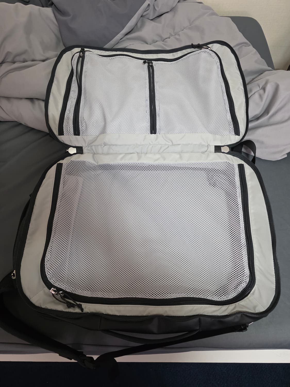 오스프리 트래블 팩 44L 블랙 상품이미지5