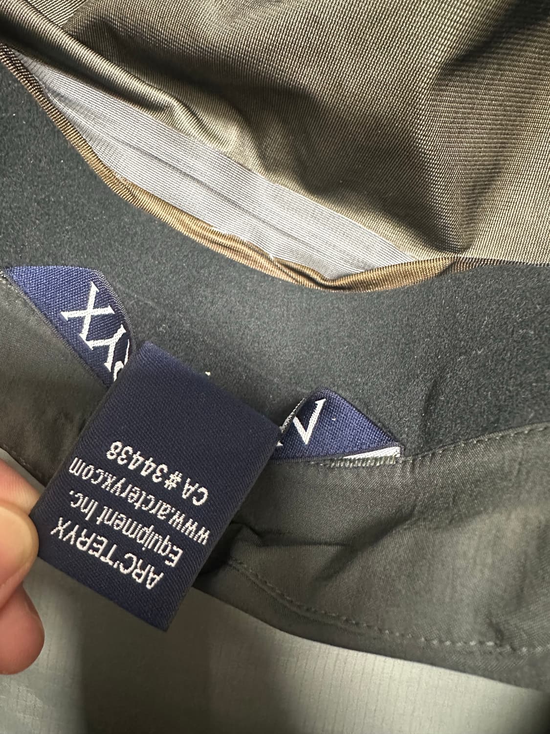 아크테릭스 고어텍스 바람막이 105 상품이미지7