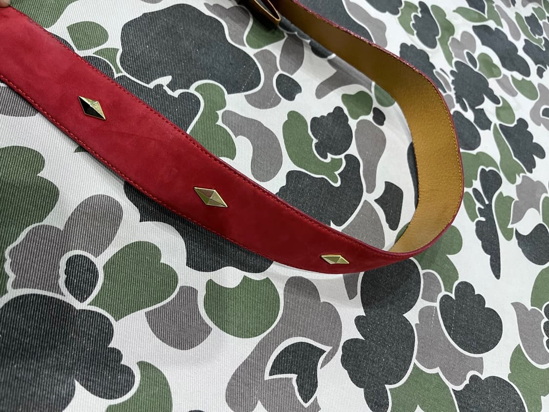 GIVENCHY 지방시 스터드 스웨이드 벨트 상품이미지6