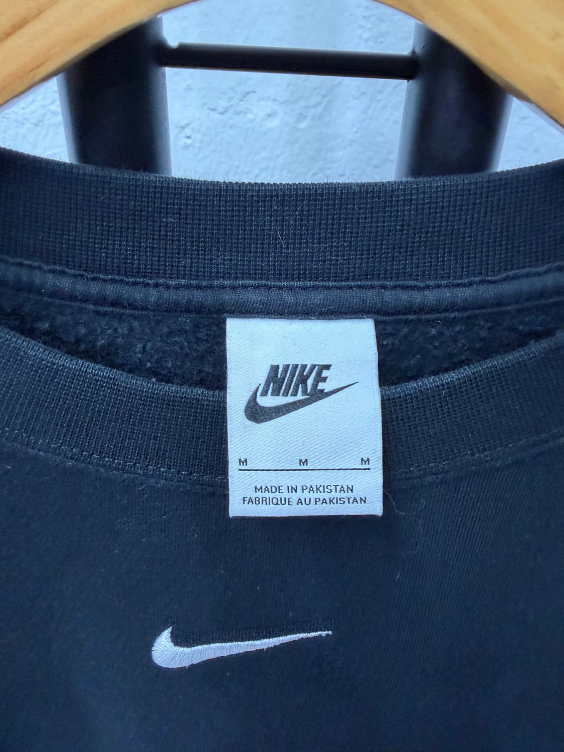 정품) 나이키 여성 오버 크롭핏 블랙 맨투맨 티셔츠 M 상품이미지5