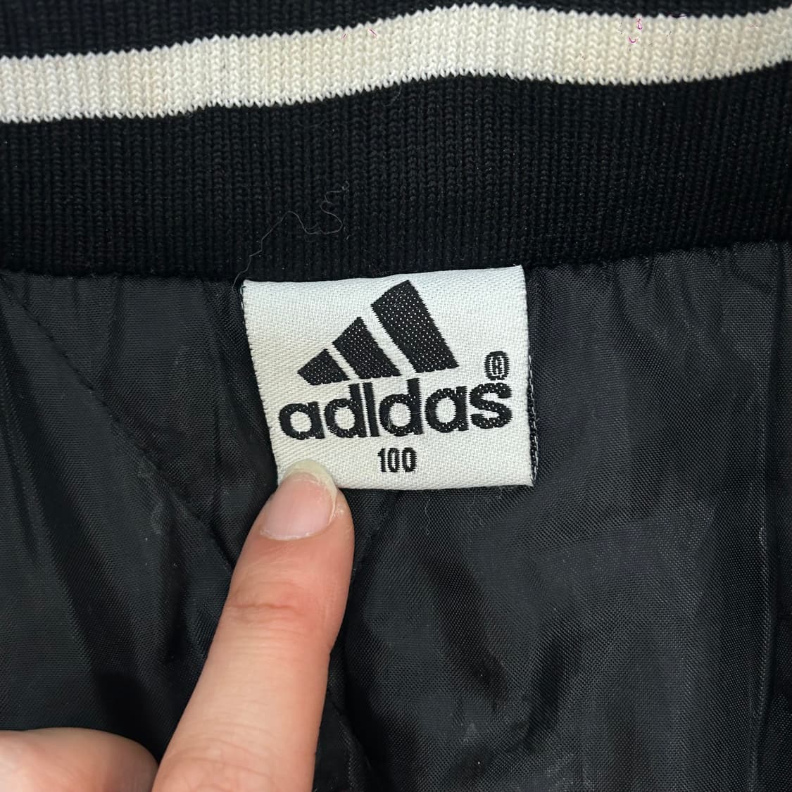 Adidas 아디다스 올드스쿨 백삼각로고 블랙 누빔 점퍼 상품이미지7
